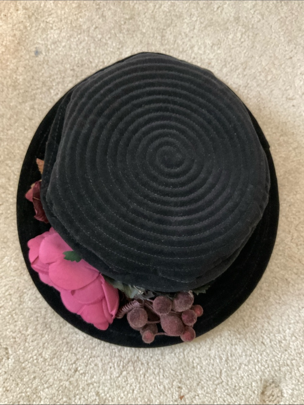Vintage Black Women's Velveteen Hat
 with Pink Floral Accent - Picture 5 of 7